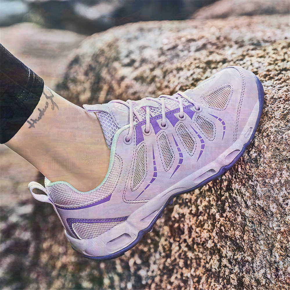 Sumer Round Tip Silver Sneaker - Wedding Supply Superstore recension och pris